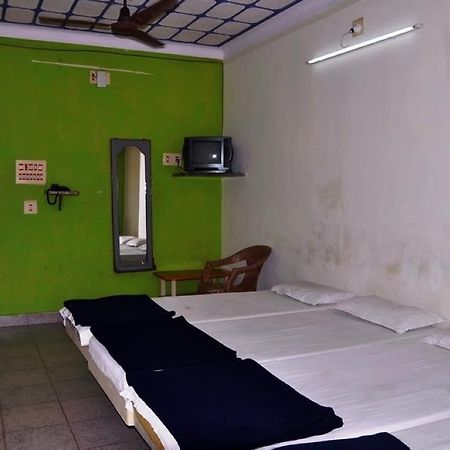 Hotel Shivam Dwārka 外观 照片